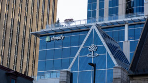 shopify-ai-ajanlarinin-alisverisi-tamamlamasina-izin-veriyor-3lzdGcN7